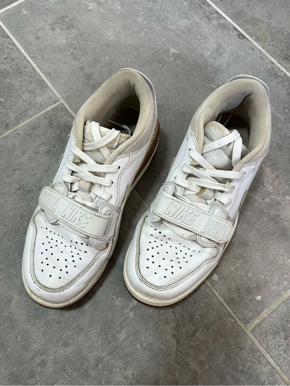 Air Jordan Legacy 312 Low 'White Legend Light Brown'